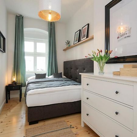 4 Personen Altbau Apartment Nahe Kurfuerstendamm - Romeo & Julia Berlin Ngoại thất bức ảnh