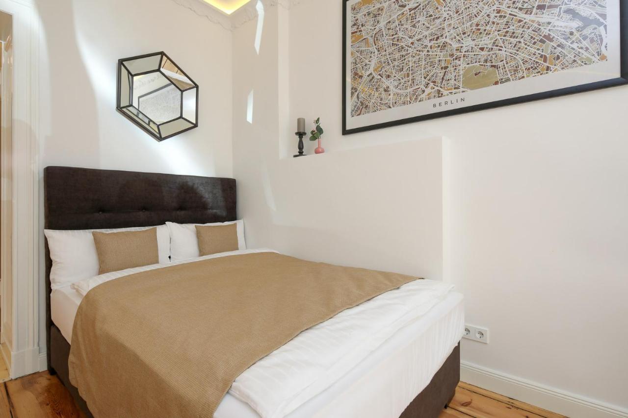 4 Personen Altbau Apartment Nahe Kurfuerstendamm - Romeo & Julia Berlin Ngoại thất bức ảnh