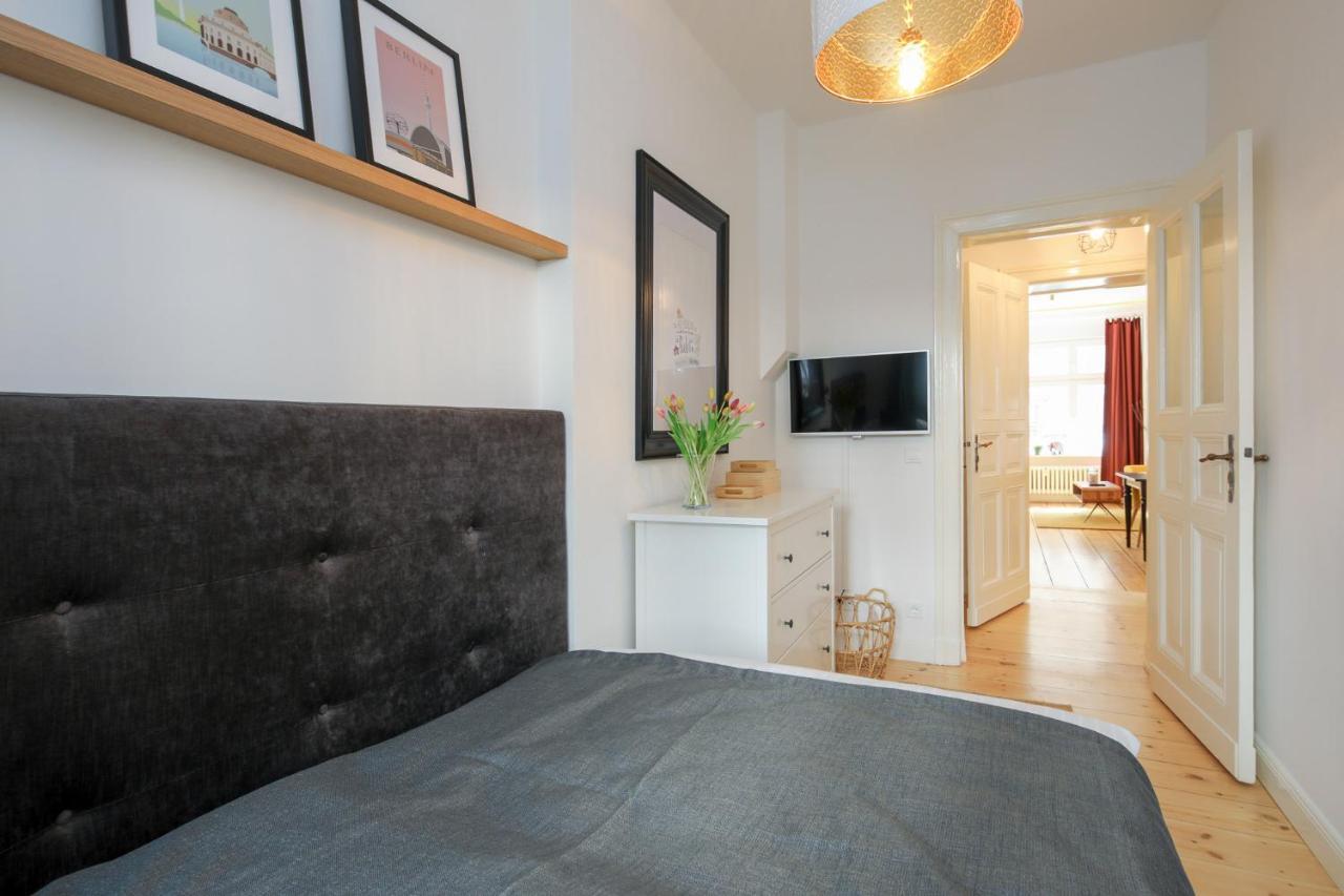 4 Personen Altbau Apartment Nahe Kurfuerstendamm - Romeo & Julia Berlin Ngoại thất bức ảnh