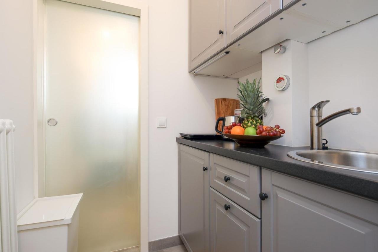 4 Personen Altbau Apartment Nahe Kurfuerstendamm - Romeo & Julia Berlin Ngoại thất bức ảnh